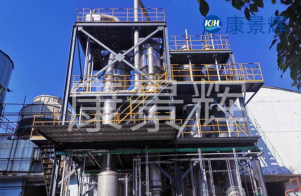 三效蒸發(fā)器定制采購合同中，會約定付款比例、周期、生產(chǎn)周期、安裝調(diào)試周期、以及售后服務保障等。